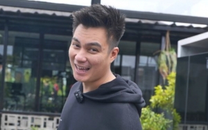 Sampai Sujud Syukur, Momen Penyandang Disabilitas Diberi Uang oleh Baim Wong Bikin Mewek