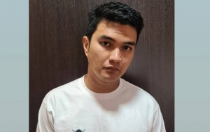 Biasa Kontroversi, Aldi Taher Pamer Momen Manis Bareng Istri dan Sang Debay Tuai Respon Positif