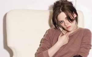 Kristen Stewart Menangis, Menderita dalam Kesendirian di Trailer 'Spencer'