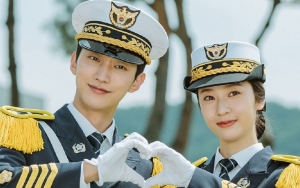 Imajinasi Liar Soal Jinyoung B1A4 dan Krystal di 'Police University' Simpan Fakta Mengejutkan