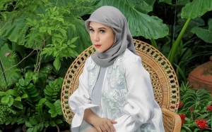 Marini Zumarnis Baru Kembali Tunjukkan Bakat Melukis Setelah 12 Tahun, Hasilnya Cantik Banget