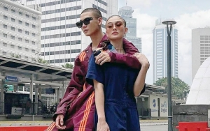Makin Lengket, Agnes Monica Bakal Tambah Tato Couples Bareng Adam Rosyadi?