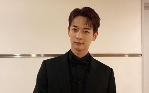 7 Pesona Minho SHINee Yang Ditaksir Kim Go Eun Di 'Yumi's Cell'