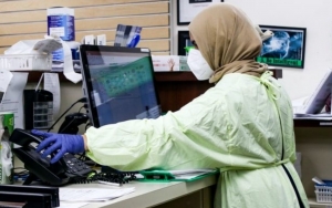 Singapura Akhirnya Izinkan Perawat Muslim di Sektor Kesehatan Publik Pakai Kerudung Saat Bekerja