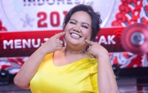 Bertolak Belakang, Aty Kodong Kini Persoalkan Undangan Lesty Kejora yang Dinilai Hanya Basa-basi