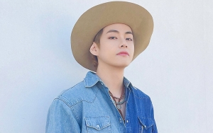 V BTS Imut Banget Pakai Piyama, Dibilang Makin Muda dan Persis Anak-Anak