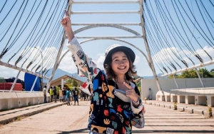 Gritte Agatha Beri Kado Ayah Usai Lewati Masa Kritis Akibat COVID-19 Sambil Kenang Masa Sulit, Apa?