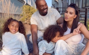 Kanye West Disebut Ingin Rujuk Usai Kim Kardashian Pakai Gaun Pernikahan Di Konsernya