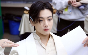 Papan Reklame Ultah Jungkook BTS Diturunkan Gara-Gara Isu Homoseksual