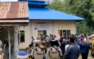 Perusakan Tempat Ibadah Jemaah Ahmadiyah di Sintang Kalbar Tuai Kecaman, Polisi Turun Tangan
