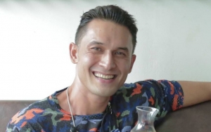 Badan Terlihat Kurus, Indra L. Bruggman Ungkap Beberapa Faktor Penyebabnya