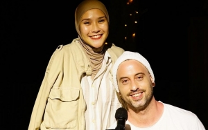 Sampai Mau Pingsan, Zaskia Adya Mecca Girang Ketemu dan Duet Bareng Dave Moffatt di Ultah ke-34