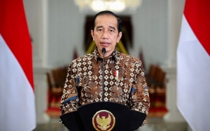 Sempat Ditahan, Pria Yang Bentangkan Poster Ke Jokowi Kini Telah Dibebaskan