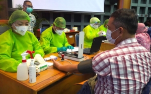 Wamenkes Dante Desak Pemda Lakukan Terobosan Baru Dalam Meningkatkan Vaksinasi COVID-19 Bagi Lansia