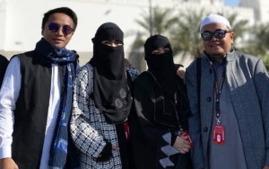 Akun IG Diserbu, Ibunda Taqy Malik Isyaratkan Tahu Aksi Penyimpangan Seksual Sang Suami?