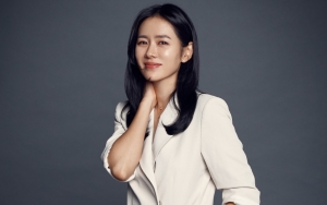 Siap-Siap Kaget Lihat Perbandingan Visual Son Ye Jin Sekarang dan 20 Tahun Lalu