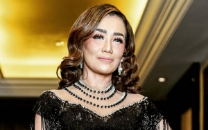 Reza Artamevia Bagikan Momen Keakraban Bareng Keluarga Adjie Massaid dan Anak Angelina Sondakh