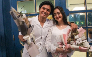 Ditatap Mesra Rayn Wijaya, Momen Romantis Ranty Maria Pakai Gaun Putih Bak Pengantin Bikin Baper