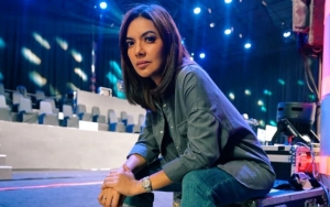 Foto Lawas Ini Jadi Bukti Najwa Shihab Sudah Suka Membaca Sejak Masih Kecil