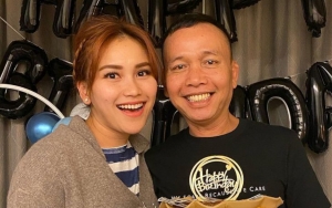 Celetukan Ayu Ting Ting Bongkar Ayah Rozak Ikuti Jejaknya Tanam Benang: Kalau Gak, Aku Diusir