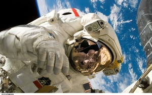 4 Turis Luar Angkasa Telah Tiba Setelah 3 Hari Mengorbit Tanpa Astronot Profesional