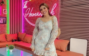 Tampil Berhijab, Millendaru Disebut Makin Terlihat Cantik Hingga Didoakan Istiqomah
