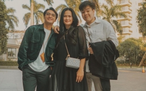 Penampilan Kece Donna Harun Bareng Ricky dan Jeje Soekarno, Paras Awet Muda Dipuji Habis-Habisan