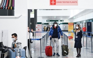 AS Longgarkan Izin Masuk WNA Mulai November: Khusus Penerima Vaksin dan Terbukti Negatif COVID-19