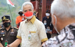Terima Laporan MTs Di Jepara Jadi Klaster COVID-19, Ganjar Pranowo Minta Sekolah Ditutup