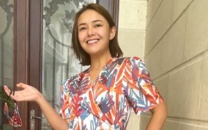 Tak Cuma Mau Bangun Masjid, Amanda Manopo Kedapatan Pakai Hijab Saat Nyetir Bikin Heboh