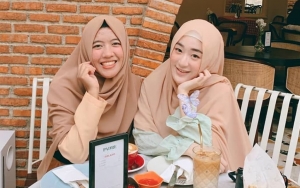 Larissa Chou Cantik Pakai Dress, Teman Gaul Henny Rahman Nimbrung Beri Dukungan?