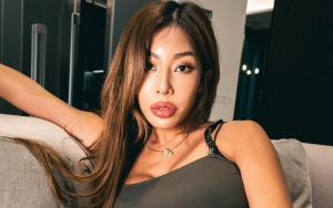 Manis Banget, Begini Cara Jessi Tenangkan Peserta 'King Of Mask Singer' yang Frustrasi