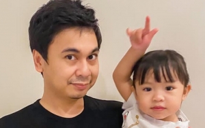 Ogah Ditawari Es Krim, Putri Raditya Dika Pilih Minta Diberikan Saham