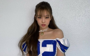 Jennie BLACKPINK Peragakan Baju Musim Dingin untuk Merek Chanel, Fans Bangga Banget
