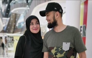 Kelakuan Iseng Teuku Wisnu Saat Diminta Shireen Sungkar Pasangkan Masker