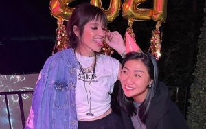 Theresa Asisten Cantik Bantah Gosip Tak Lagi Kerja Bareng Nia Ramadhani, Balik Beber Perhatian Manis