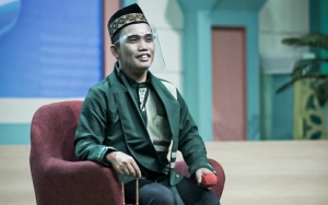 Ustaz Maulana Keceplosan Bocorkan Hari Pernikahan Ria Ricis dan Teuku Ryan, Langsung Ralat