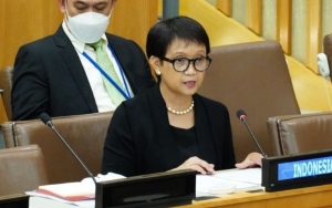 Menlu Retno Lobi Negara Asing Demi Hapus Indonesia dari Red List COVID-19