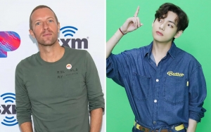 Chris Martin Kagumi Vokal V BTS dan Tak Segan Beri Pujian Ini Saat Rekaman 'My Universe'