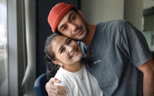 Samaan dengan Reza Rahadian Beli Barang Unik Ini, Prilly Latuconsina Kini Malah Kebingungan