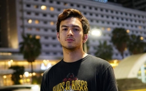 8 Pesona Rupawan Rizky Nazar Yang Bikin Ngakak Saat Dihampiri Fans