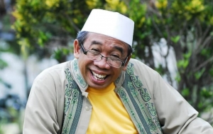Segera Kemoterapi, Komedian Qomar Derita Kanker Usus Hingga Harus Buat Saluran BAB Baru