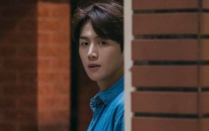 'Hometown Cha-Cha-Cha' Sukses, Kim Seon Ho Semakin Diakui Jadi Aktor Kelas A