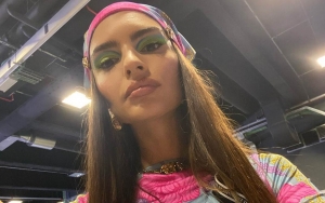 Emily Ratajkowski Bongkar Tindakan Tak Senonoh Robin Thicke Saat Syuting 'Blurred Lines'