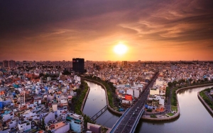 160.000 Pekerja Tinggalkan Kota Ho Chi Minh Picu Kekhawatiran Lonjakan COVID-19 di Vietnam