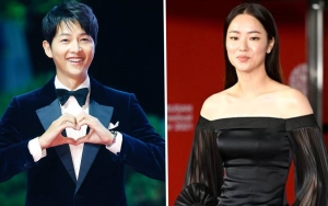 BIFF 2021: Awas Baper, Song Joong Ki Auto Menengok Dengar Nama Jeon Yeo Bin di Red Carpet