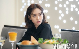Han Ji Hyun Curhat Sangat Malu Karena Ditegur Staf Saat Syuting 'Penthouse'
