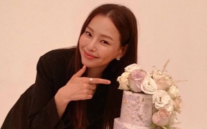 Honey Lee Pecahkan Rekor Terlama Jadi Model Iklan Merek Pakaian Dalam Selama 10 Tahun