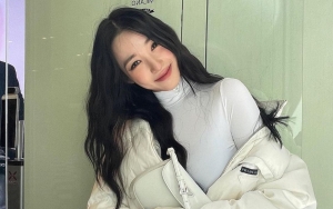 Tiffany SNSD Tanggapi Komentar Hater yang Sebut Ia Aktif di Korea karena Kehabisan Uang