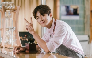 Masa Lalu Menyedihkan Kim Seon Ho Terungkap, 'Hometown Cha-Cha-Cha' Cetak Rekor Rating